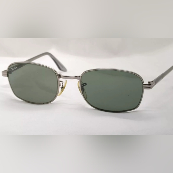 Vintage Ray-Ban W2189 Gunmetal/Gray Blend Rectangular Cross Walk Sunglasses - Picture 4 of 10